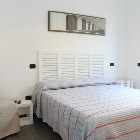 L'incanto Del Mare فندق مبيت وإفطار أكيارولي